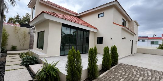 Casa en venta en Bugambilias, Zapopan, Jalisco